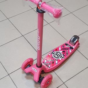 Самокат 3-х колёсный ''Nova''